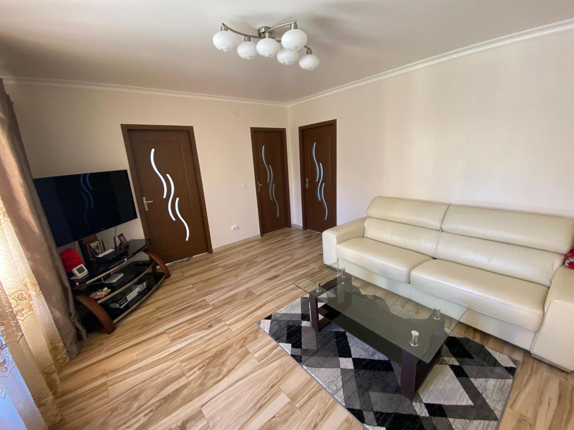 Transilvania Rent Hunedoara Esterno foto