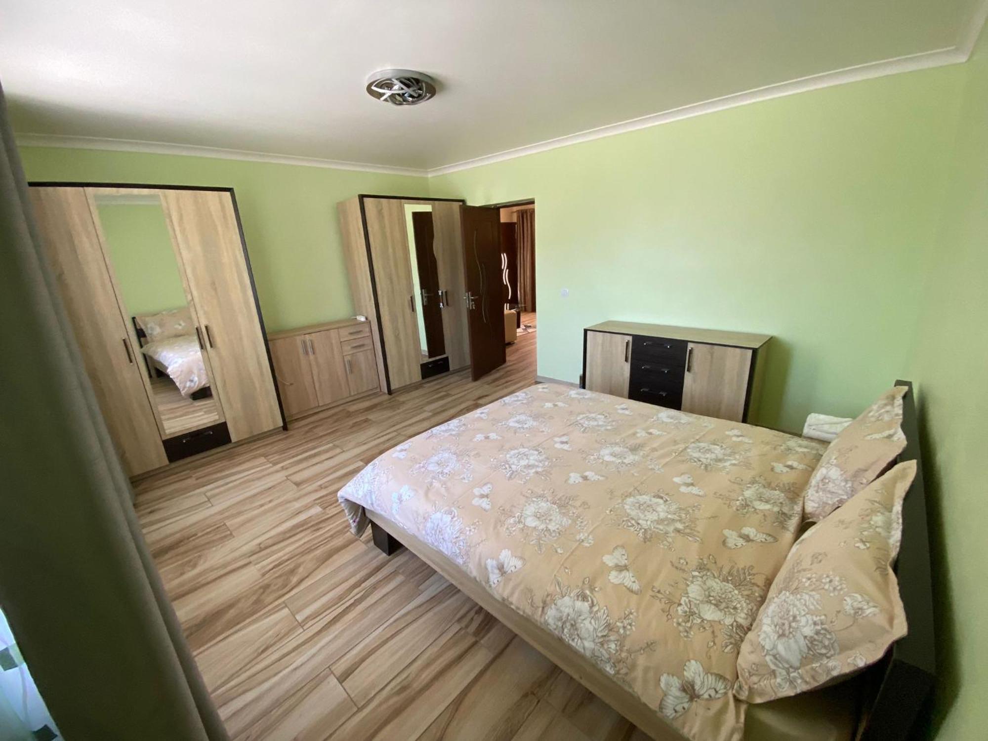 Transilvania Rent Hunedoara Esterno foto